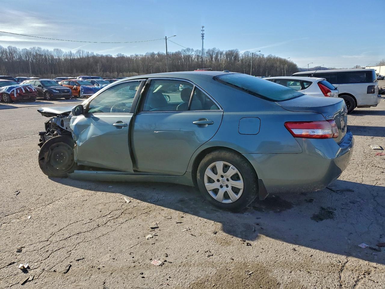 2011 TOYOTA CAMRY