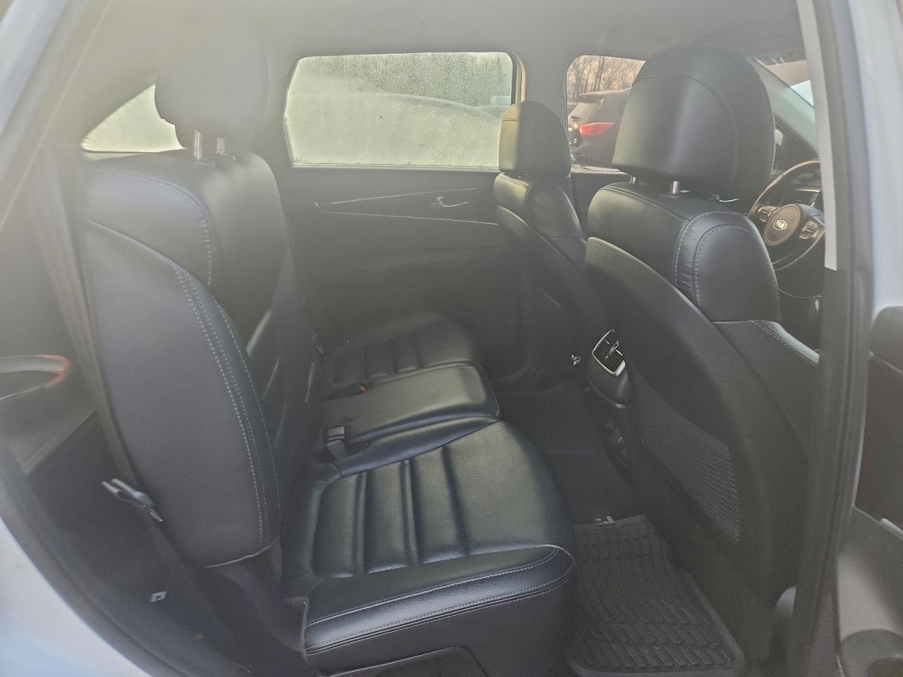 2017 KIA SORENTO