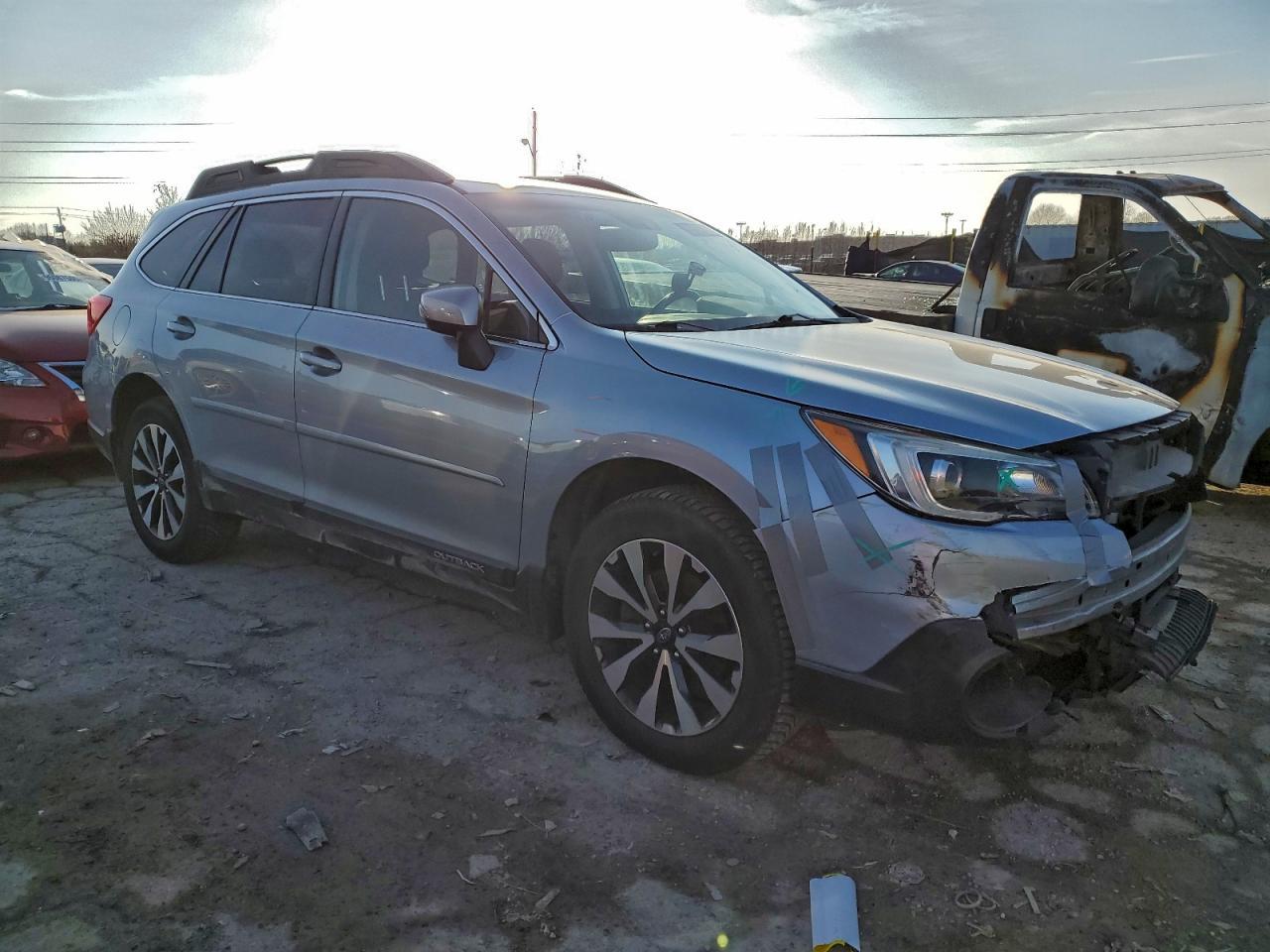 2015 SUBARU Outback
