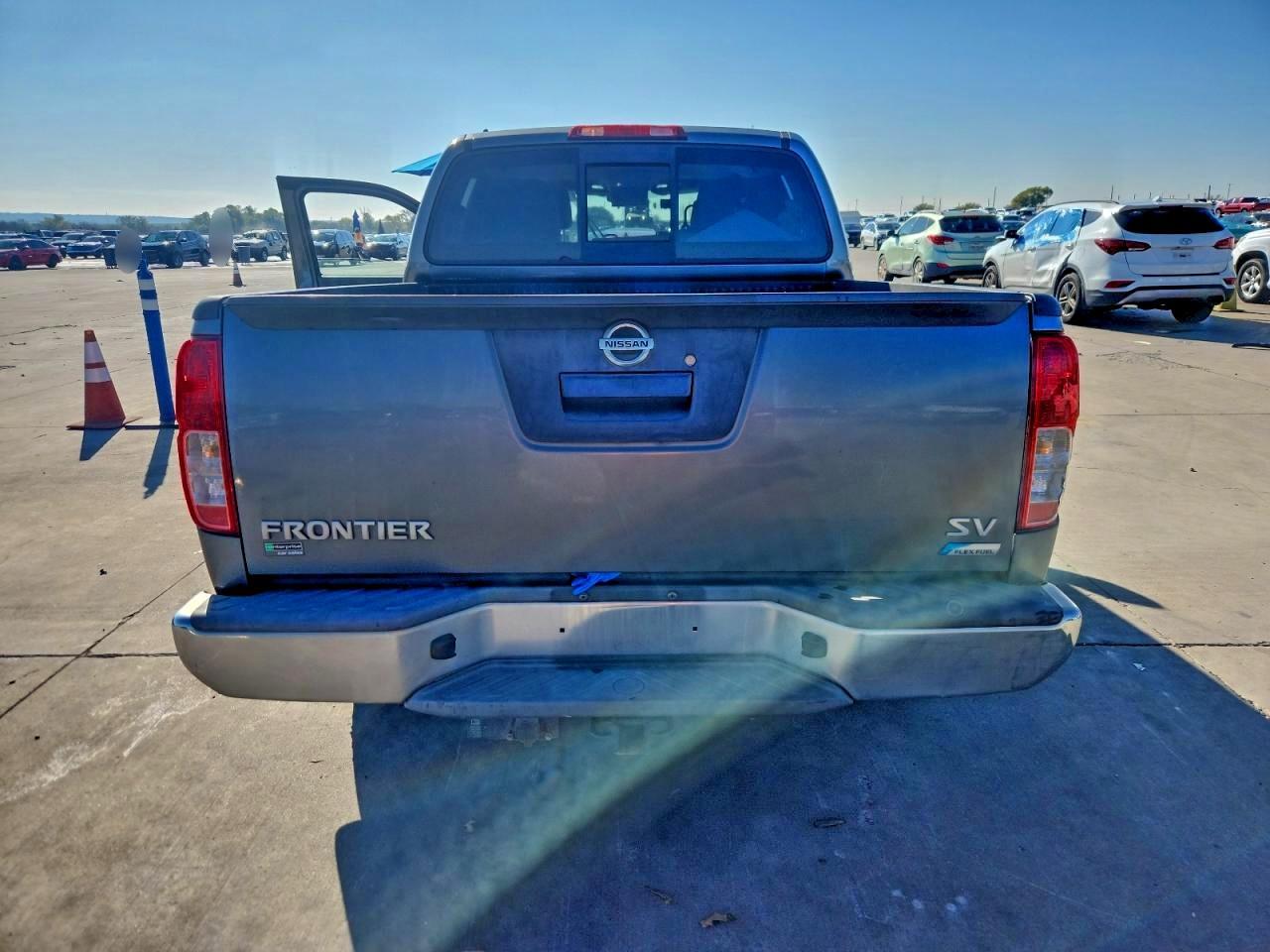 2017 NISSAN Frontier