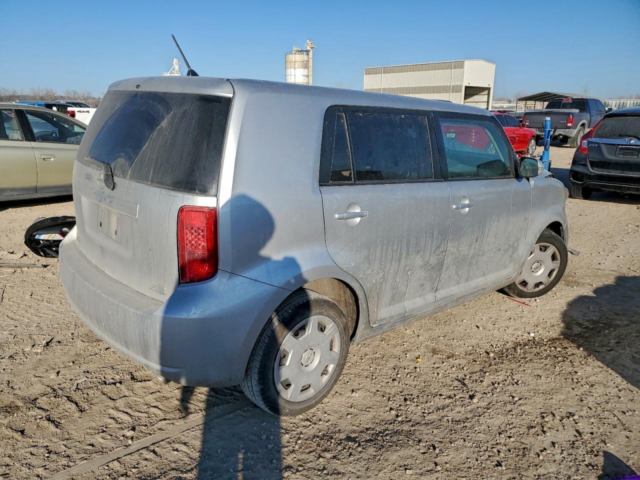 2010 TOYOTA SCION