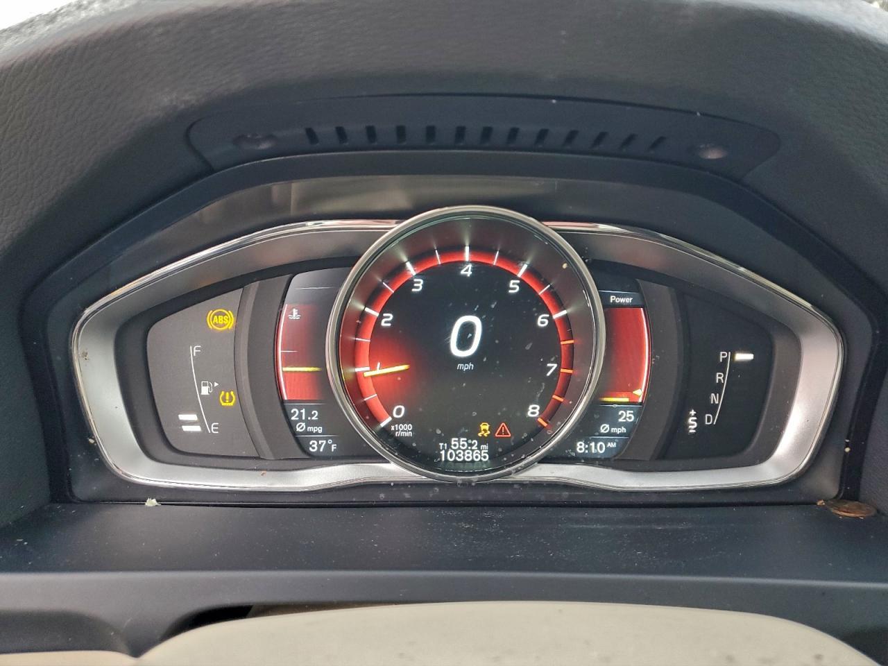 2015 VOLVO S60