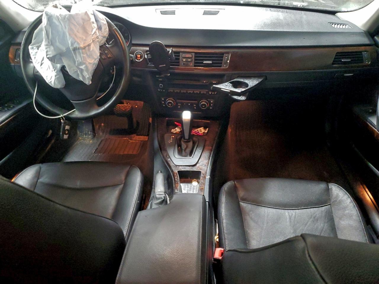 2011 BMW 3 SERIES