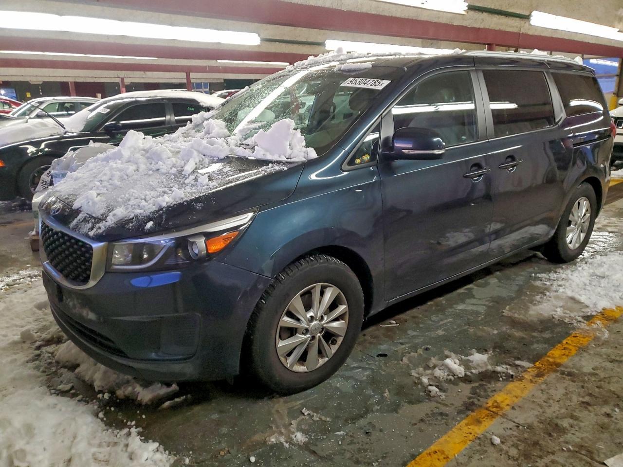 2015 KIA SEDONA
