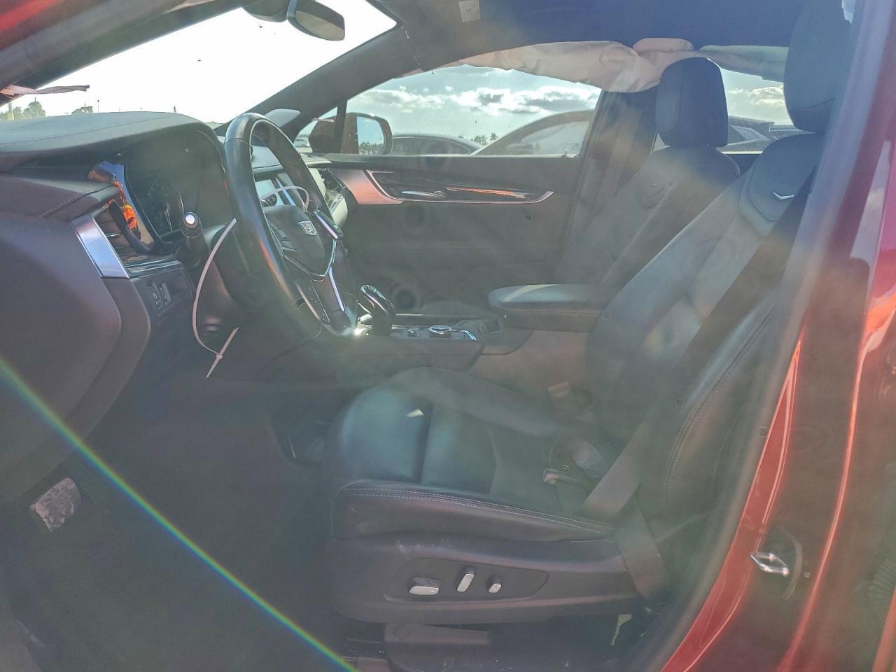2023 CADILLAC XT5