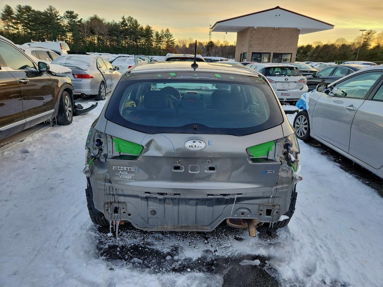 2011 KIA FORTE