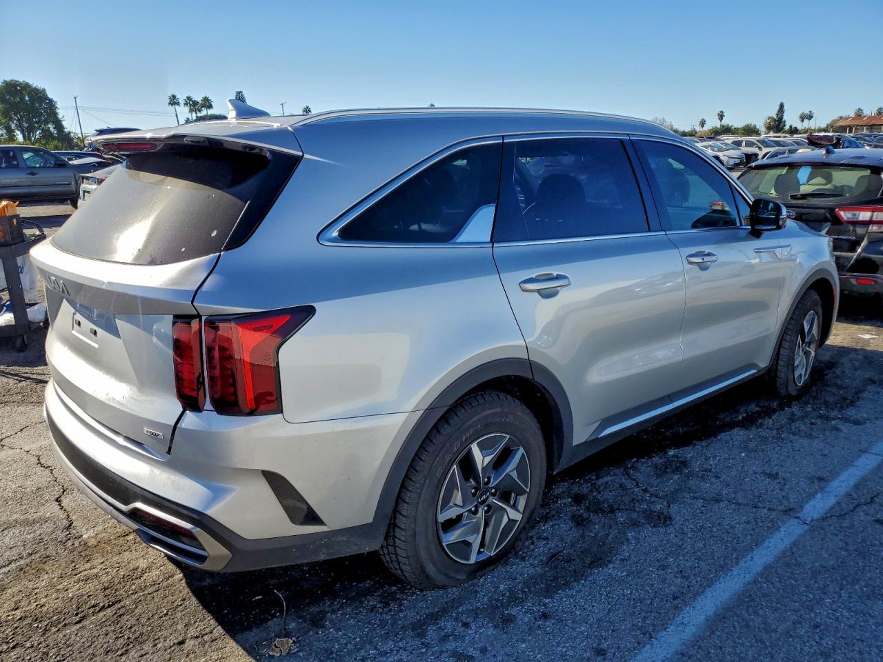 2023 KIA SORENTO