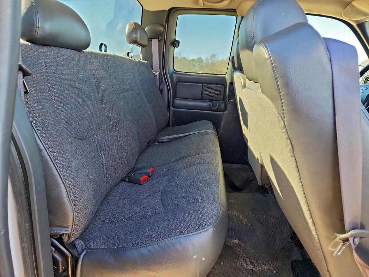 2004 CHEVROLET Silverado