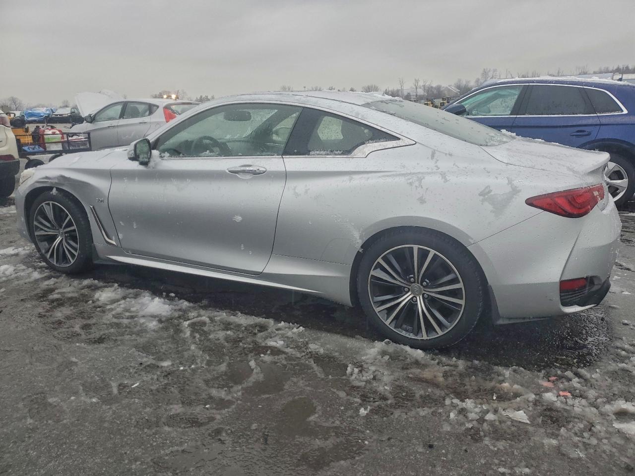 2017 INFINITI Q60