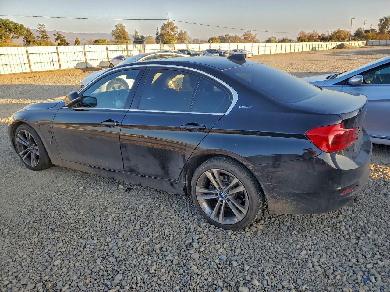 2018 BMW 3 SERIES