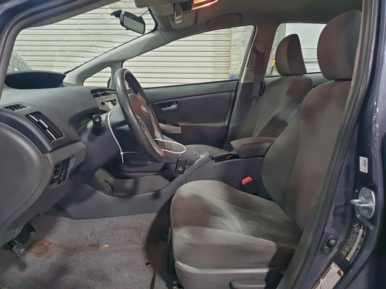 2011 TOYOTA PRIUS