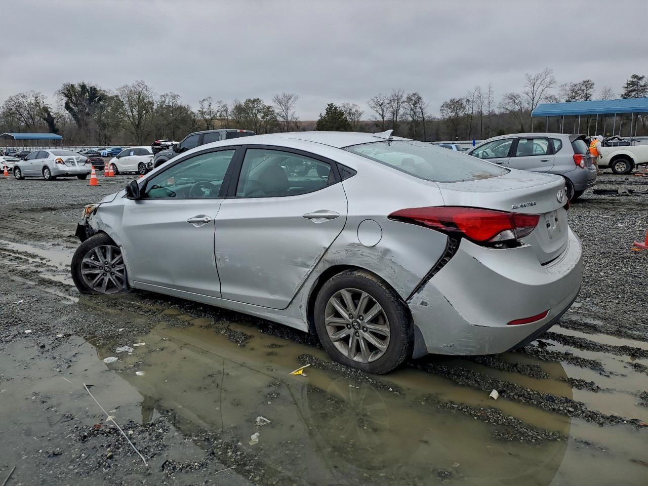 2016 HYUNDAI ELANTRA