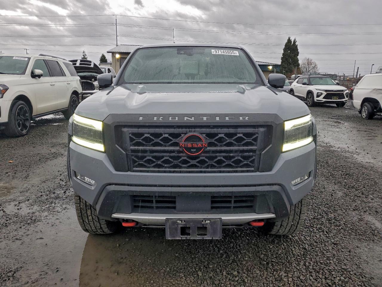 2023 NISSAN Frontier