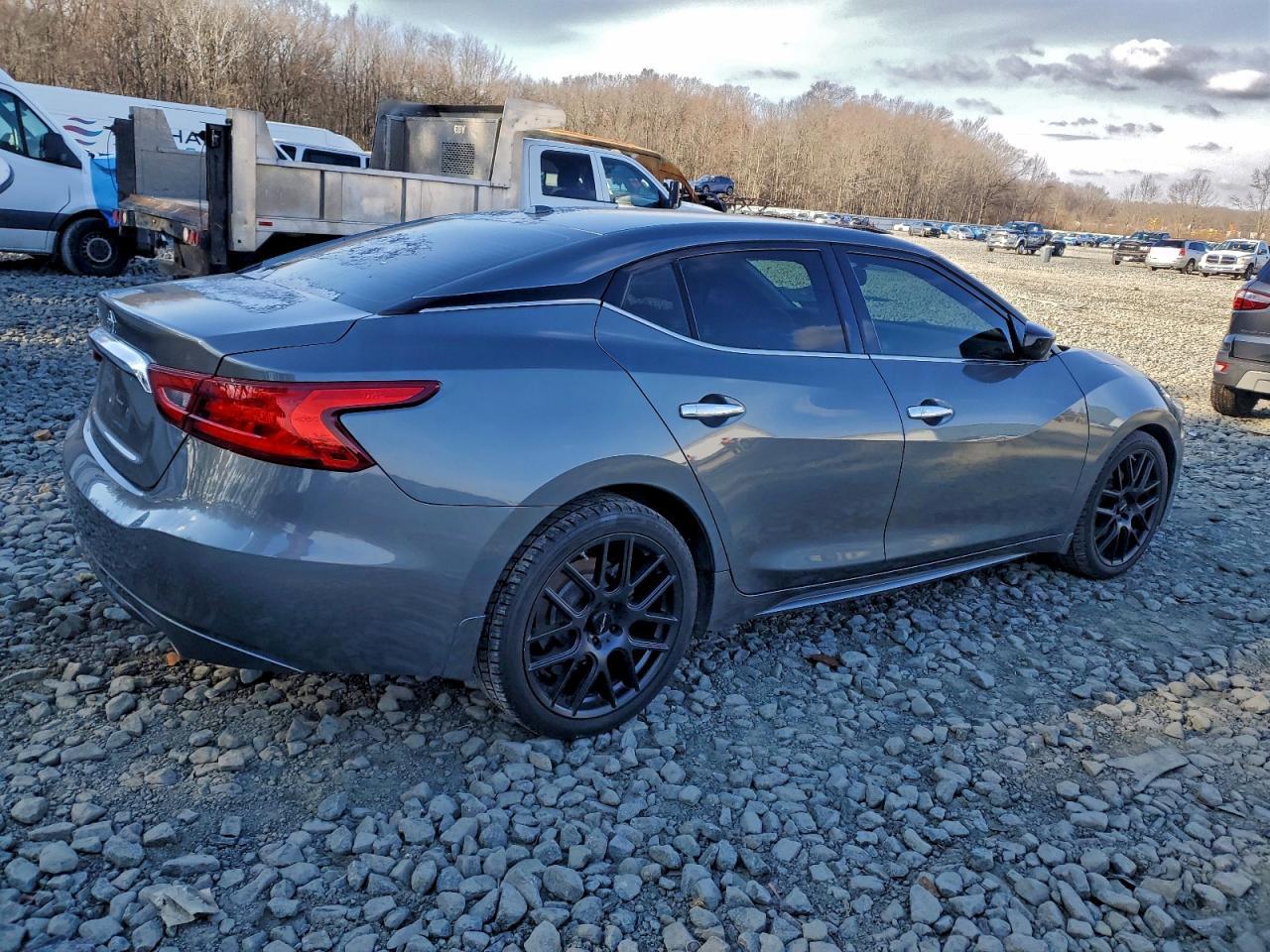 2018 NISSAN Maxima
