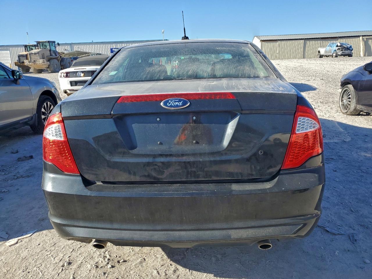 2011 FORD FUSION