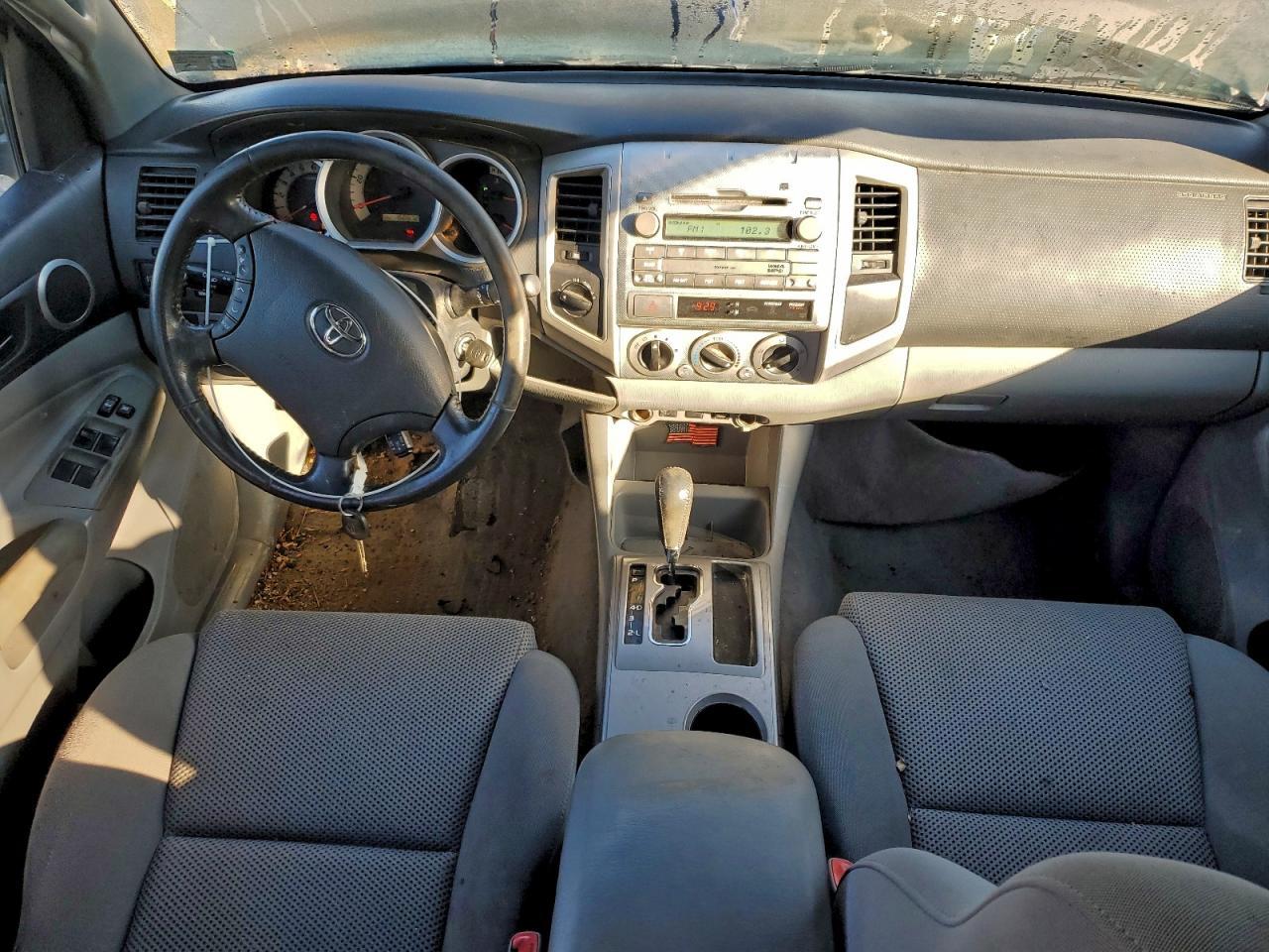2011 TOYOTA TACOMA
