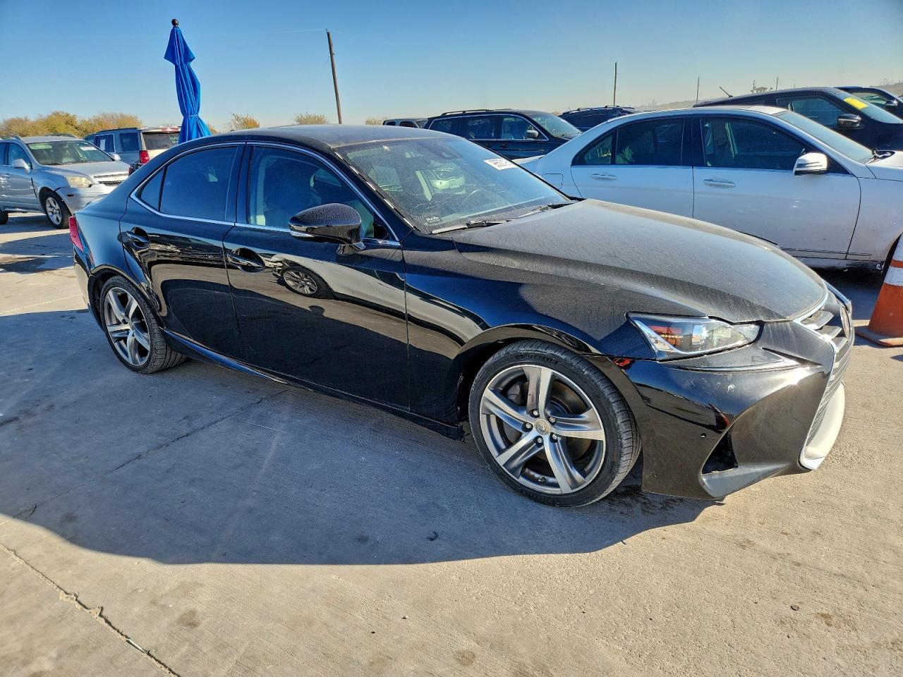2017 LEXUS IS 200t