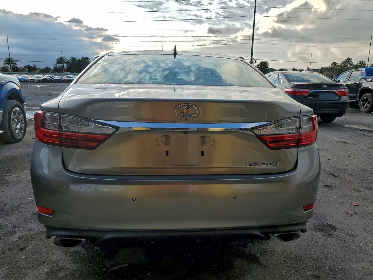 2016 LEXUS ES 350
