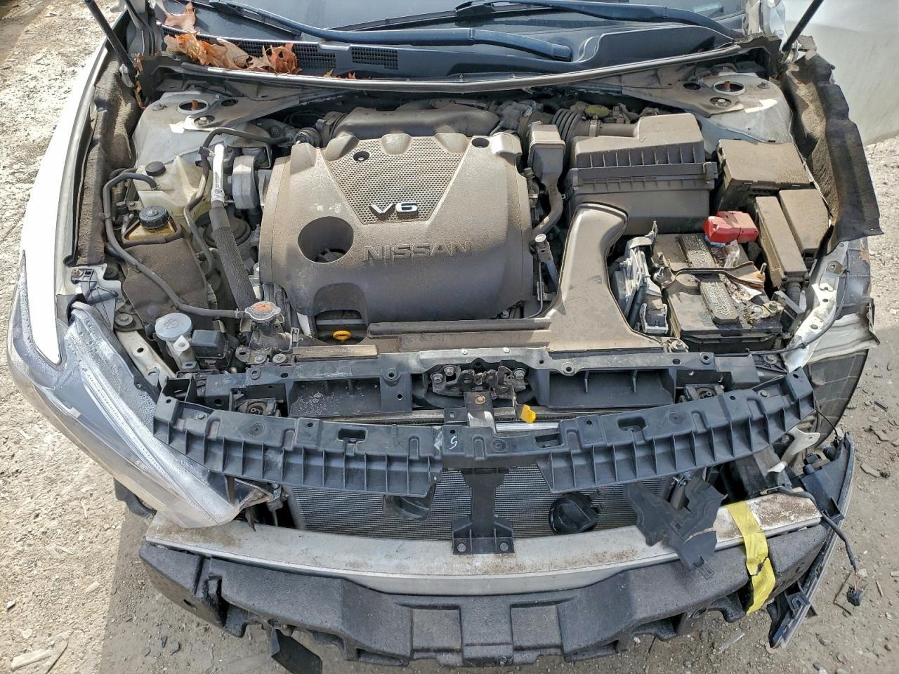 2016 NISSAN Maxima