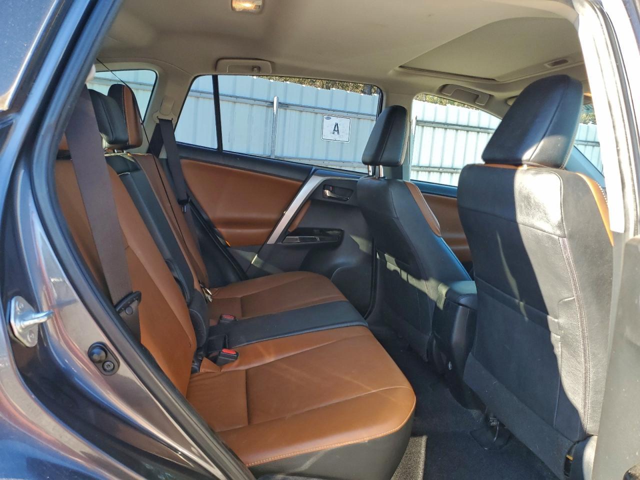 2016 TOYOTA RAV4