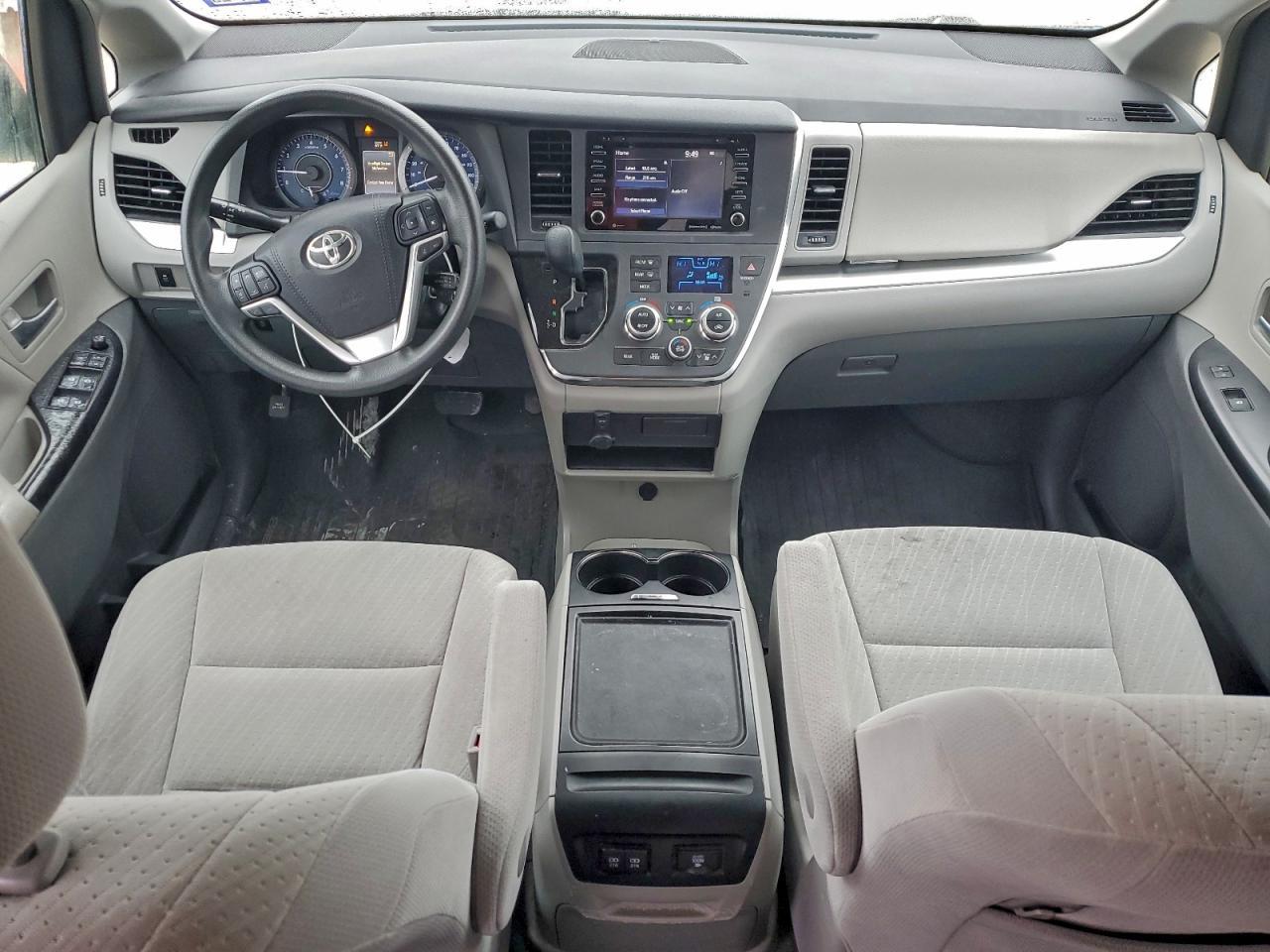 2019 TOYOTA SIENNA