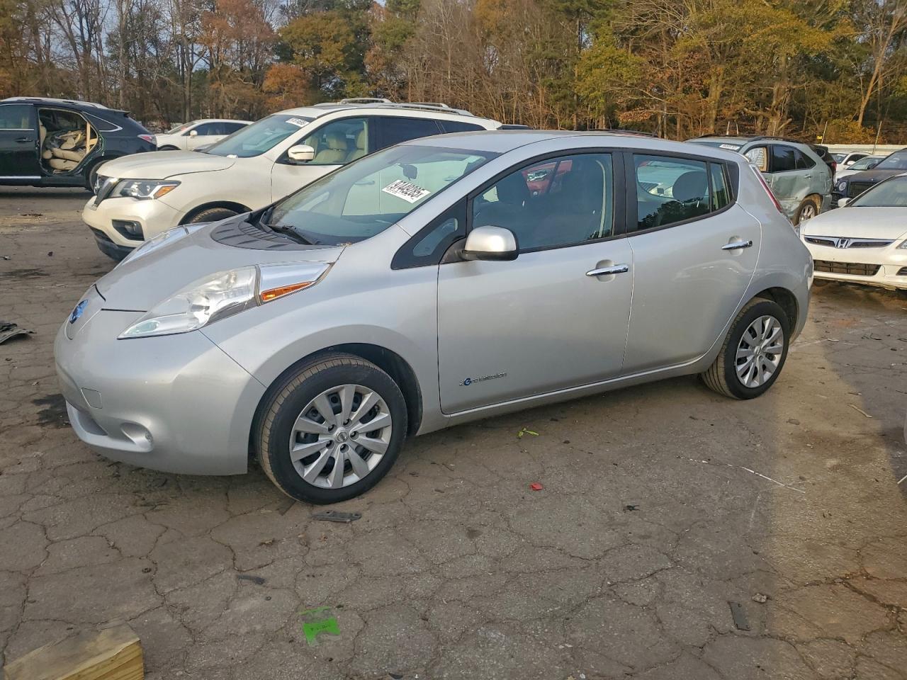 2015 NISSAN LEAF