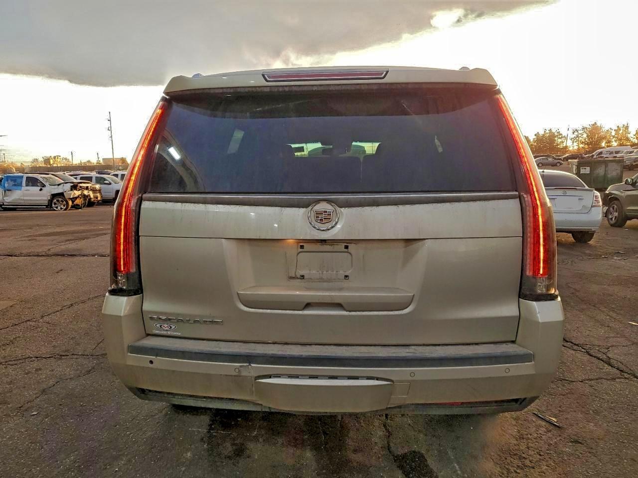 2015 CADILLAC ESCALADE
