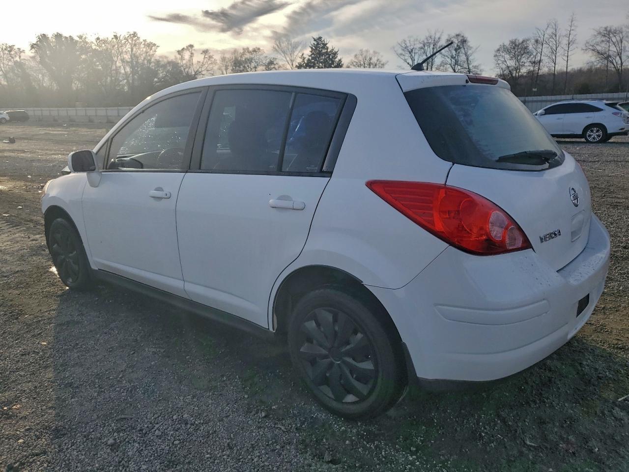 2009 NISSAN VERSA