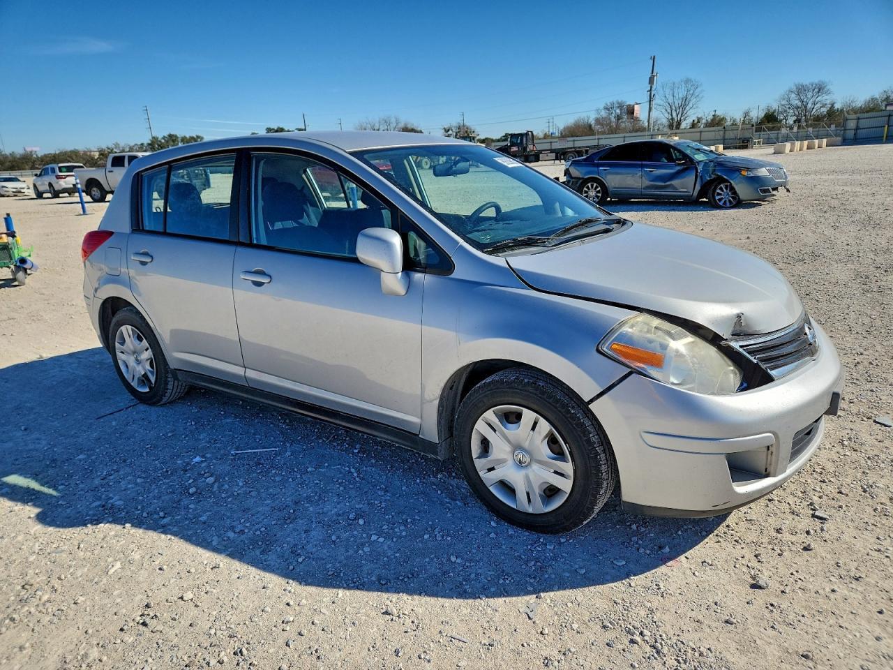 2012 NISSAN VERSA