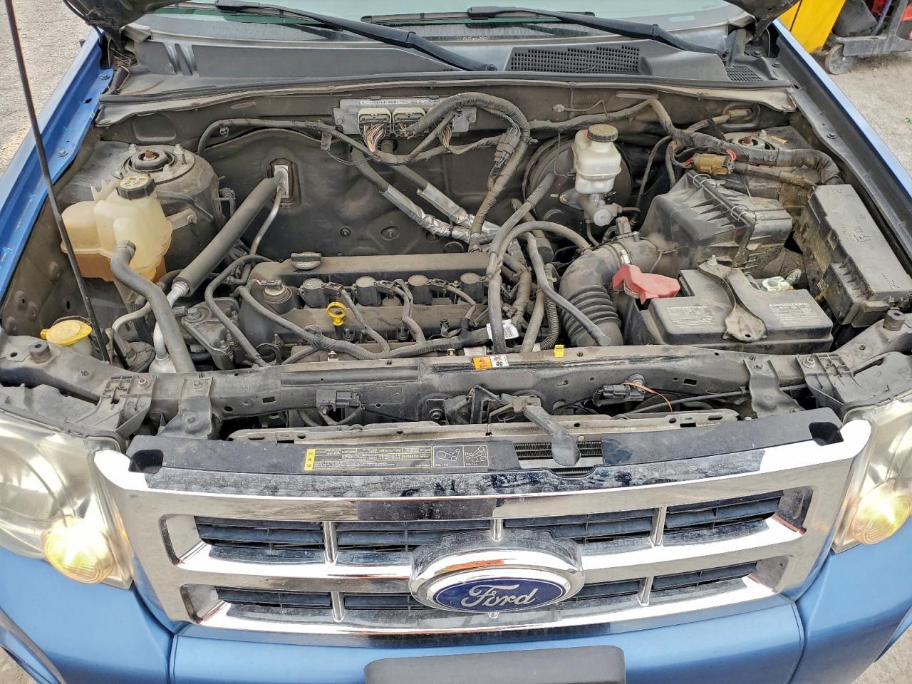 2010 FORD ESCAPE