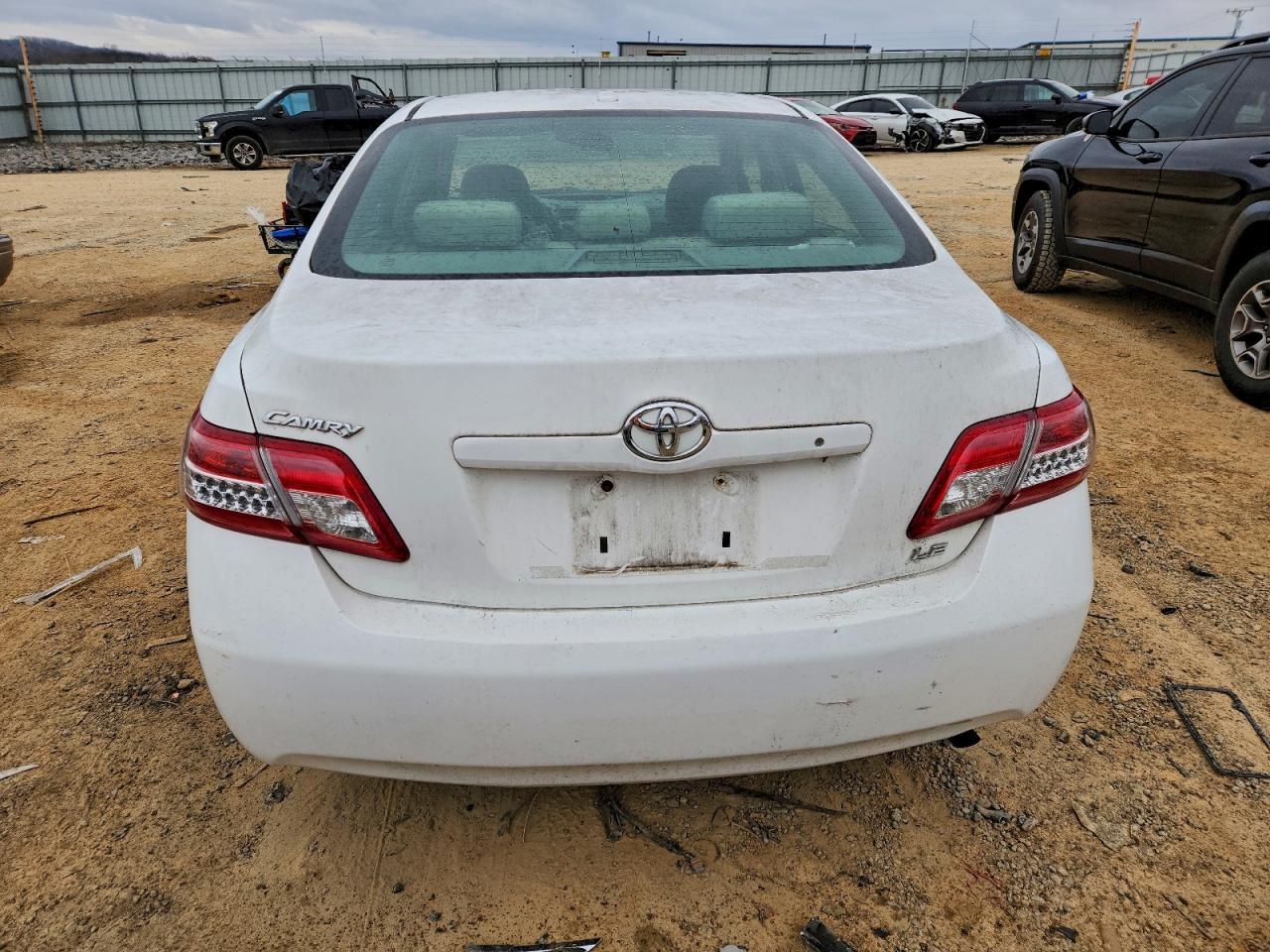 2011 TOYOTA CAMRY
