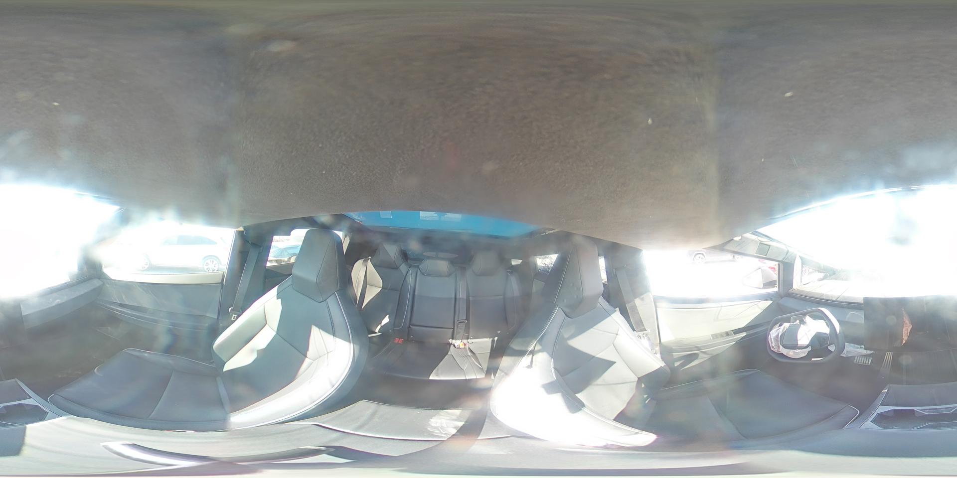2024 TESLA Cybertruck