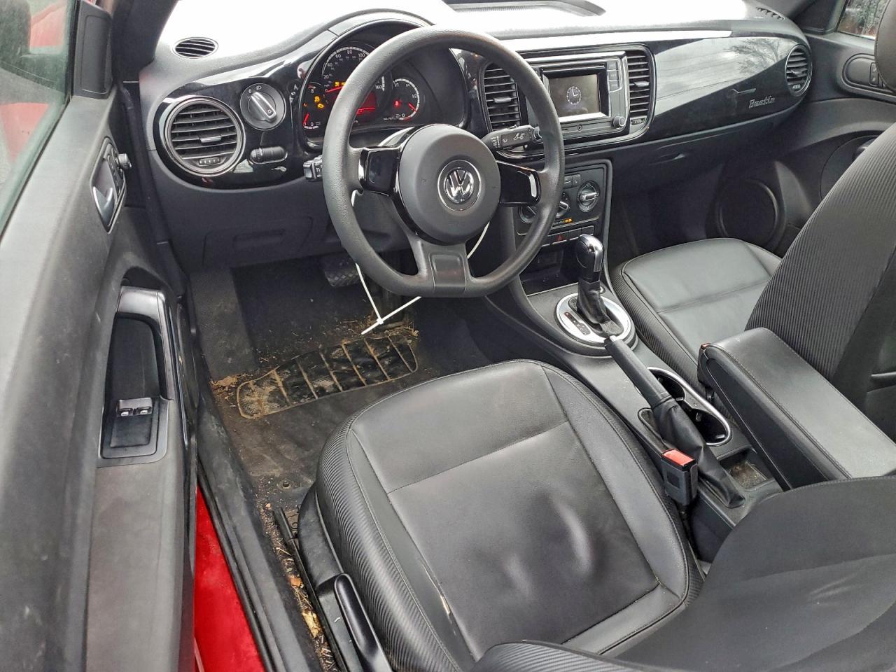 2016 VOLKSWAGEN Beetle