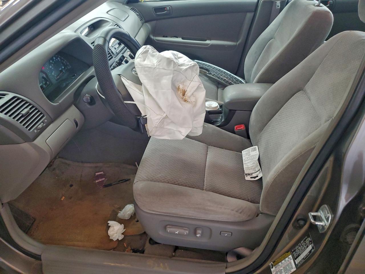 2004 TOYOTA CAMRY