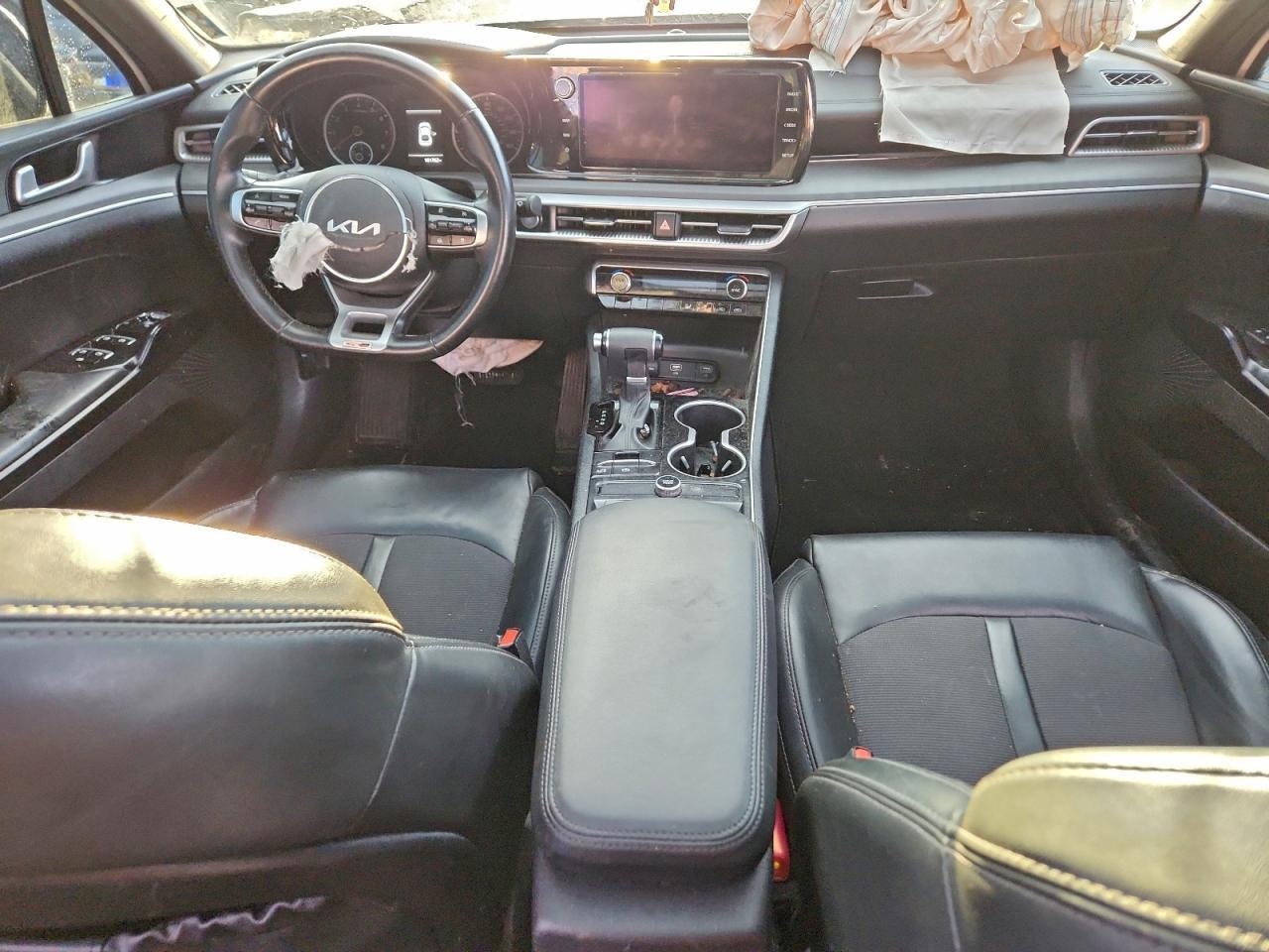 2022 KIA K5