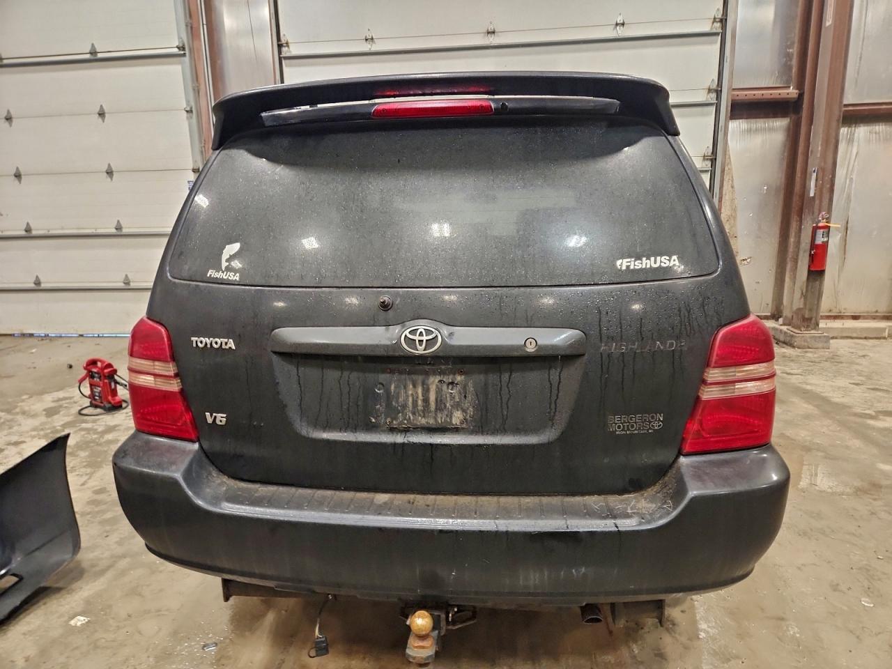 2003 TOYOTA HIGHLANDER