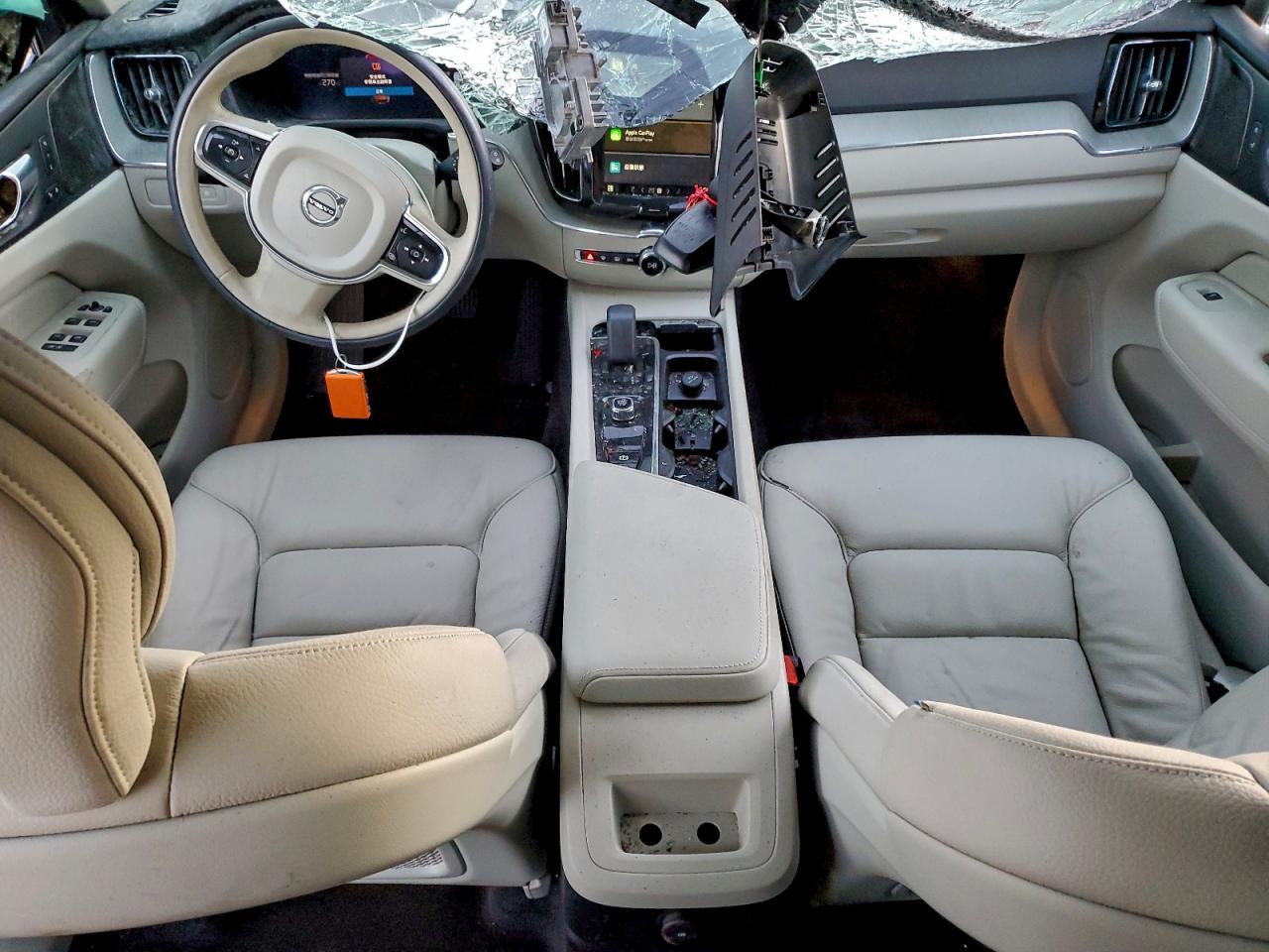 2024 VOLVO XC60