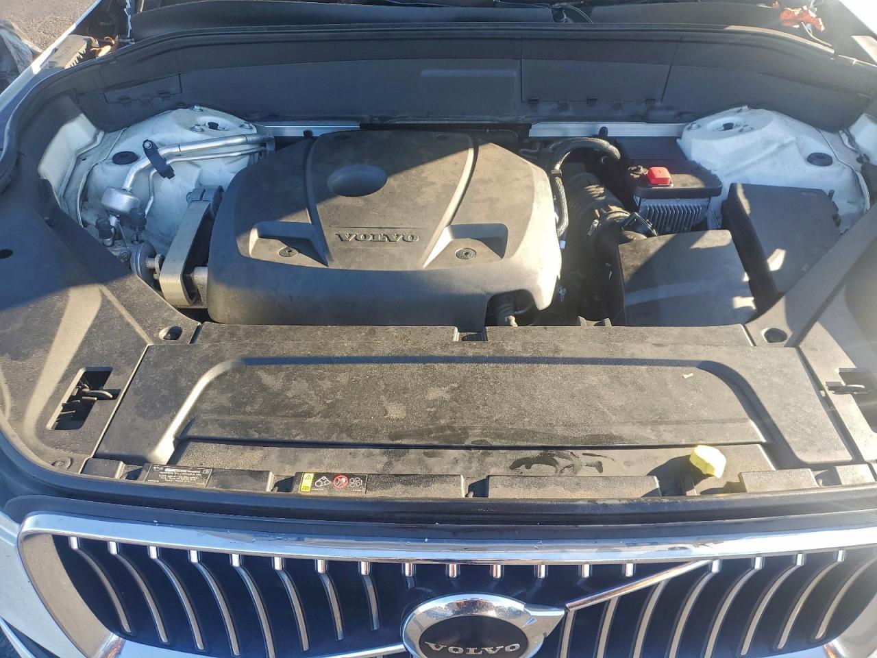 2020 VOLVO XC90