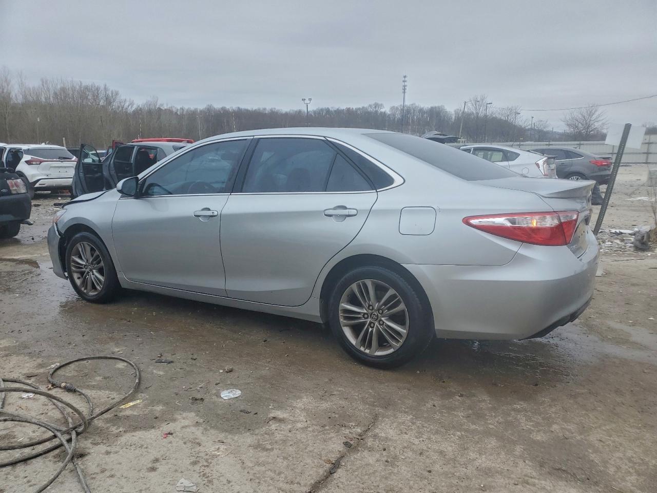 2015 TOYOTA CAMRY