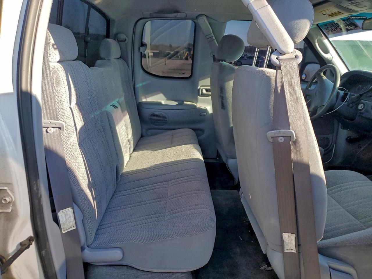 2002 TOYOTA TUNDRA