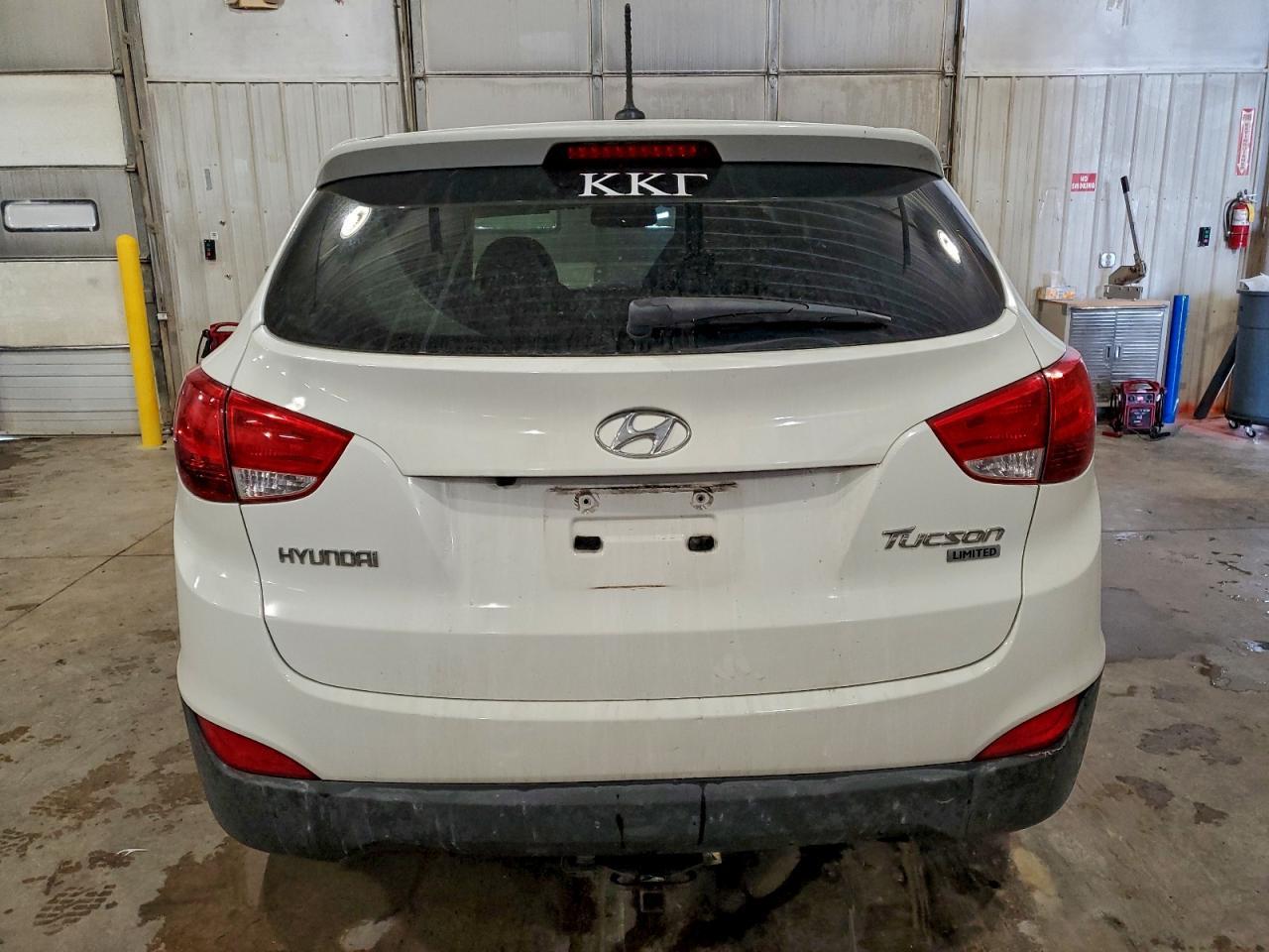 2011 HYUNDAI TUCSON