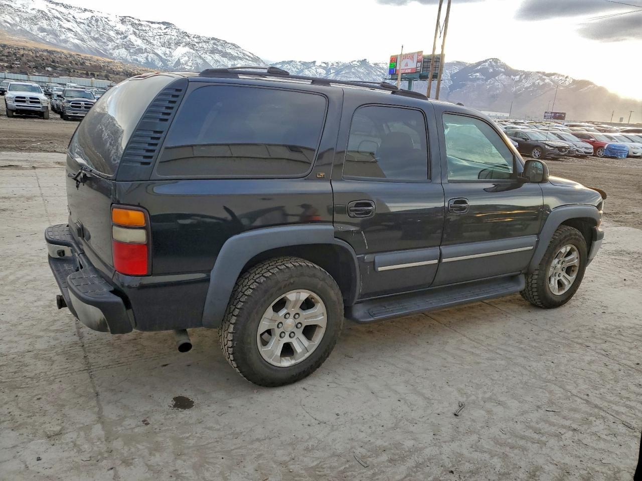 2004 CHEVROLET Tahoe