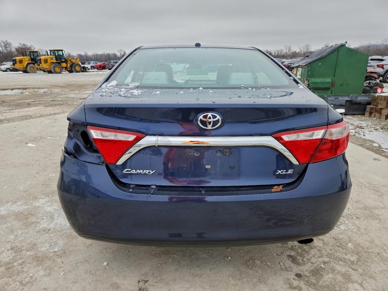 2015 TOYOTA CAMRY