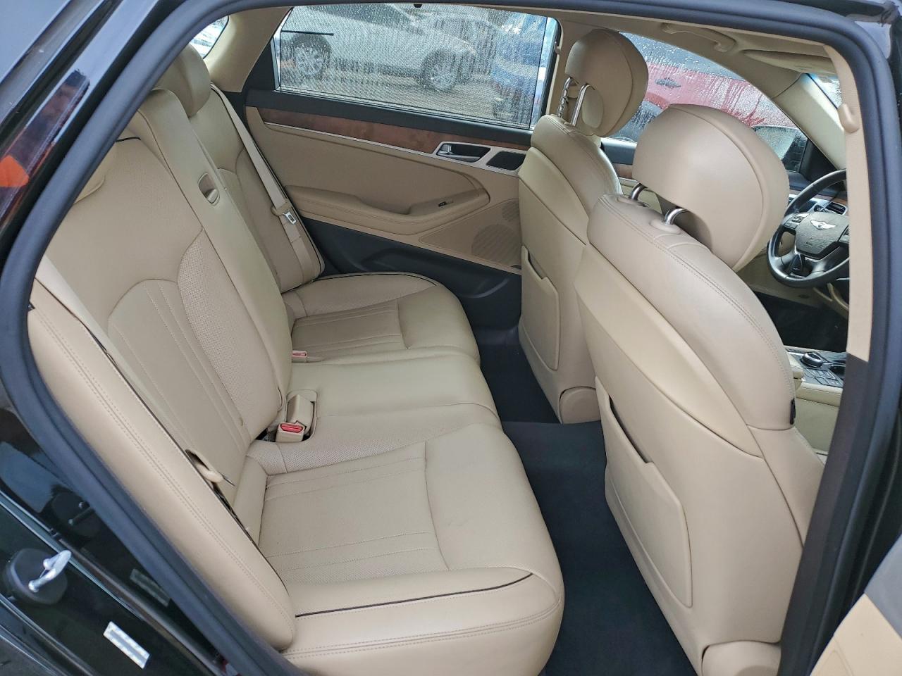 2015 HYUNDAI GENESIS