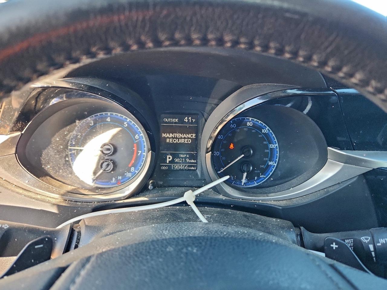 2015 TOYOTA COROLLA