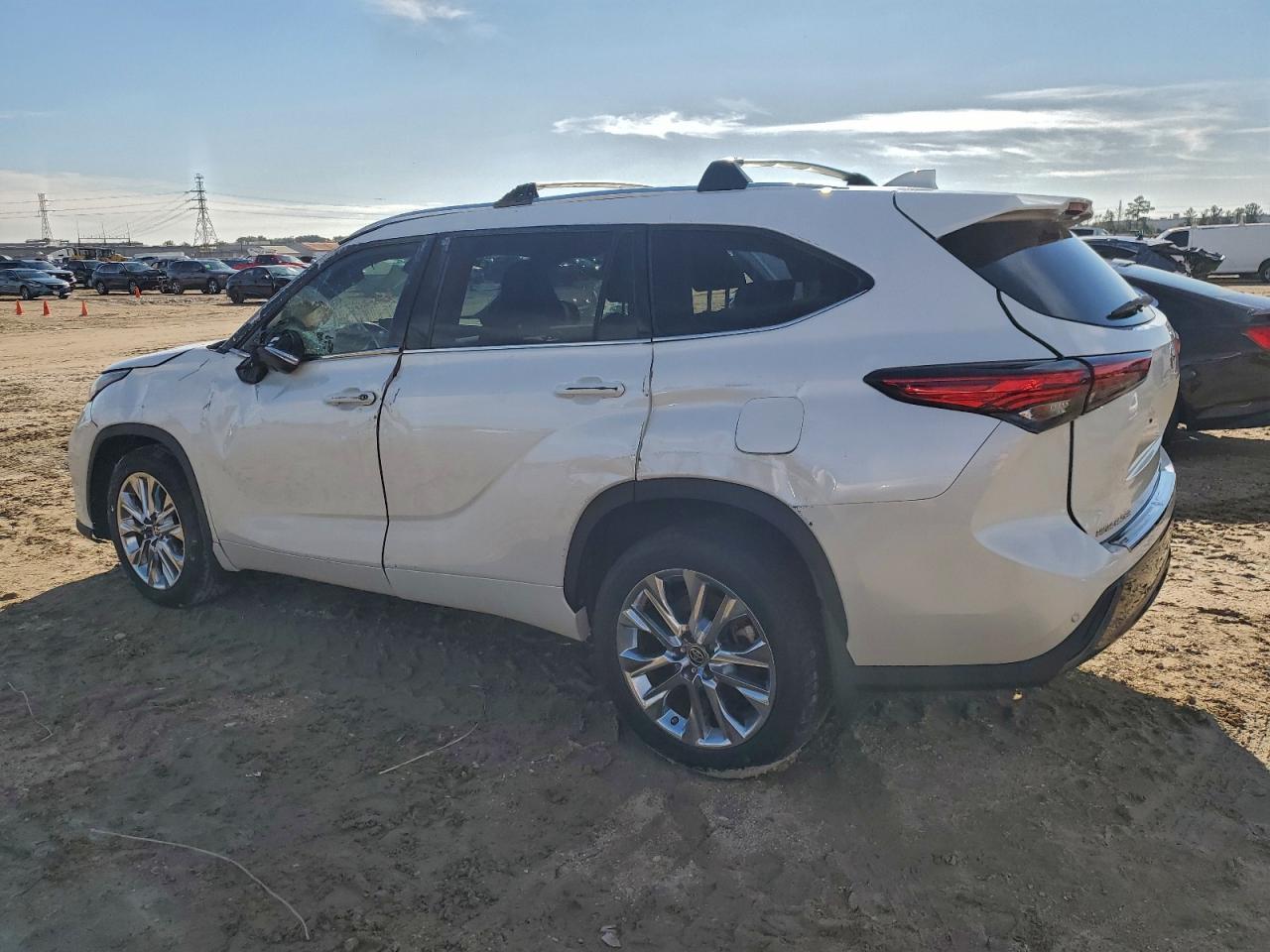 2020 TOYOTA HIGHLANDER