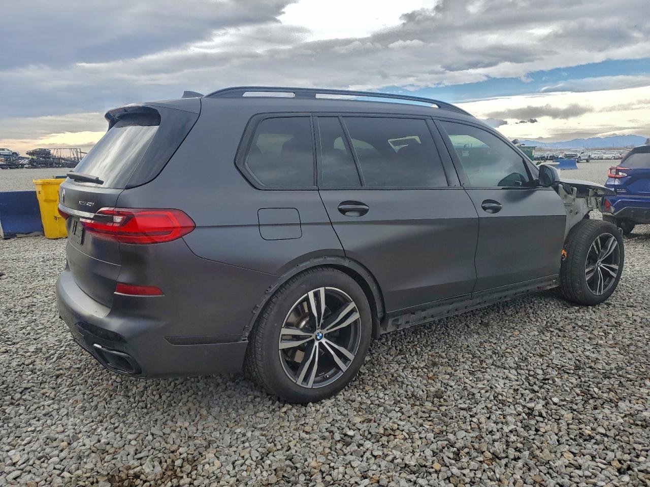 2022 BMW X7