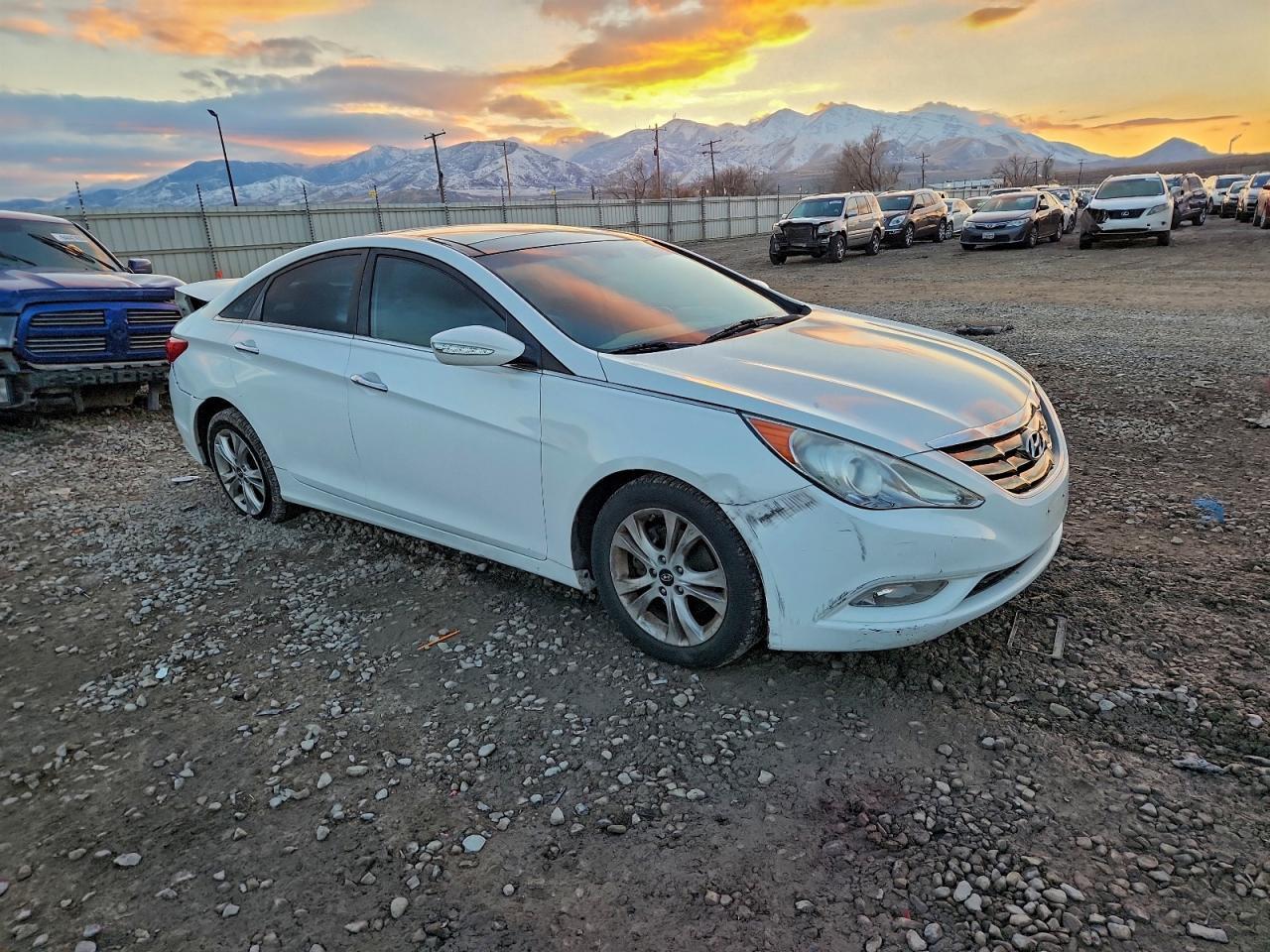 2013 HYUNDAI SONATA