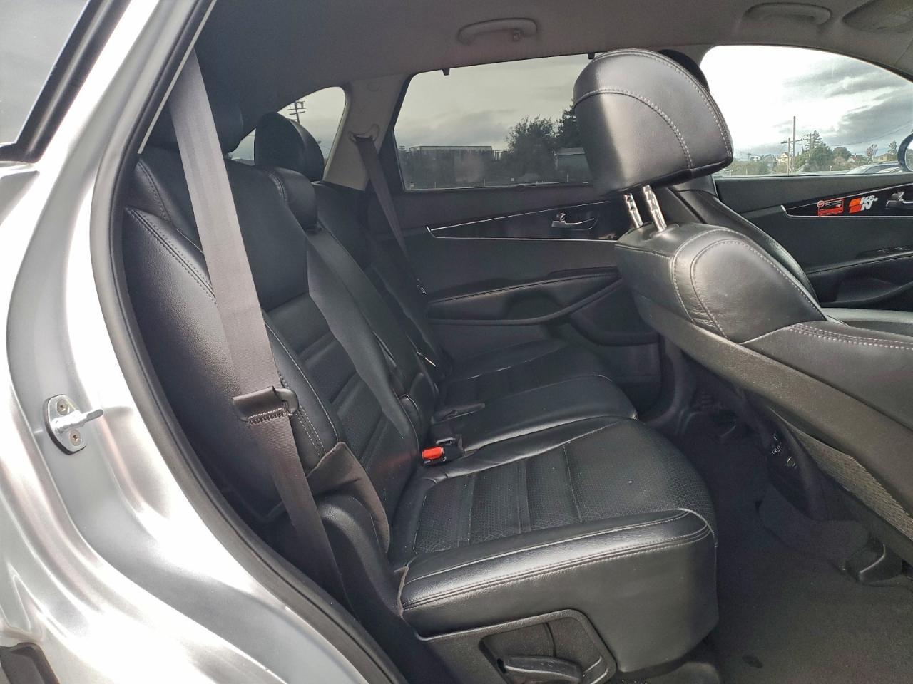 2017 KIA SORENTO
