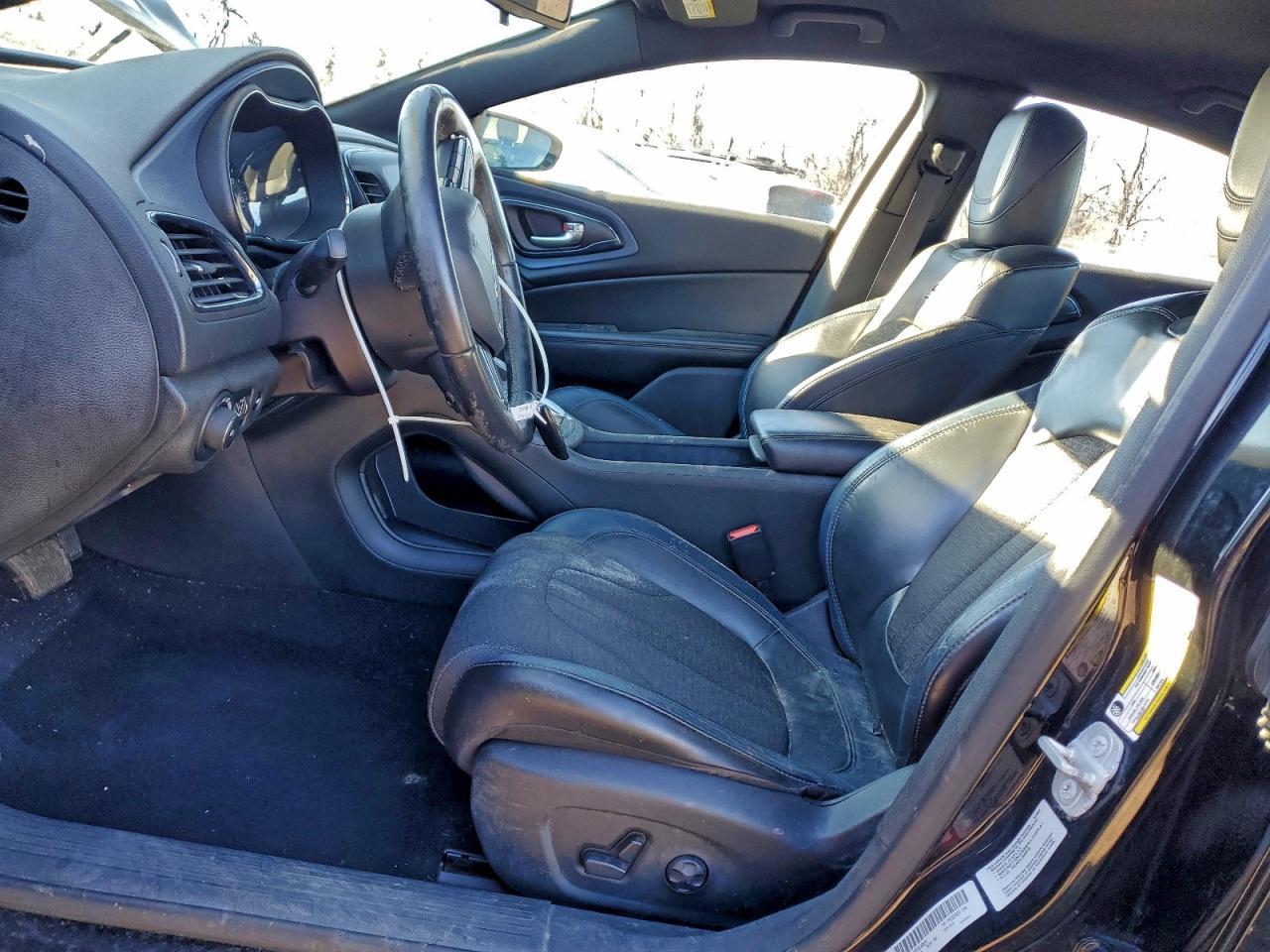 2015 CHRYSLER 200